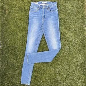 Levi’s Premium Denim 721 High Rise Skinny Long Tall 32 inseam Light Blue Jean 27